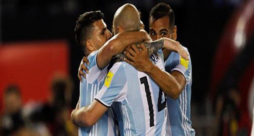 باتيستوتا: الأرجنتين لديها فرص عديدة للذهاب بعيدا في روسيا